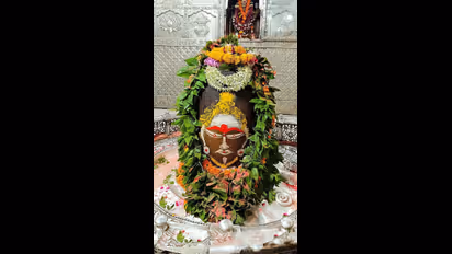 Jyotirlinga Yatra: ಶ್ರಾವಣದಲ್ಲಿ ಶಿವನ 12 ಜ್ಯೋತಿರ್ಲಿಂಗ ದರ್ಶನದ ಮೂಲಕ ಪುಣ್ಯ ಪ್ರಾಪ್ತಿ! 