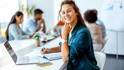 ഉയർന്ന പലിശയിൽ സ്ത്രീകൾക്കുള്ള സമ്പാദ്യ പദ്ധതി; അപേക്ഷിക്കേണ്ടത് ഇങ്ങനെ