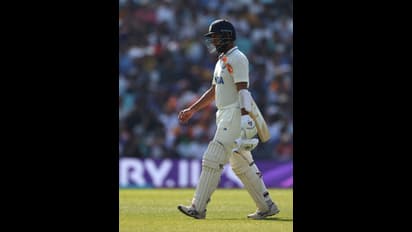 പൂജാരയും പരാജയം! ദുലീപ് ട്രോഫി ഫൈനലില് വെസ്റ്റ് സോണിനെതിരെ സൗത്ത് സോണിന് മേല്ക്കൈ; മലയാളി താരം ക്രീസില്