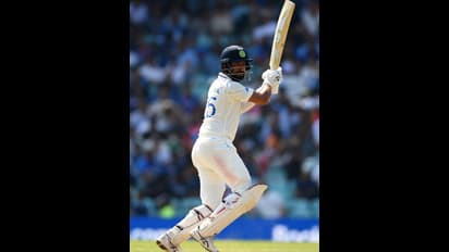 ടീമില് നിന്ന് പുറത്തായിട്ട് വെറും രണ്ടാഴ്ച; സെഞ്ചുറിയുമായി പൂജാര, മാസ് തിരിച്ചുവരവ്