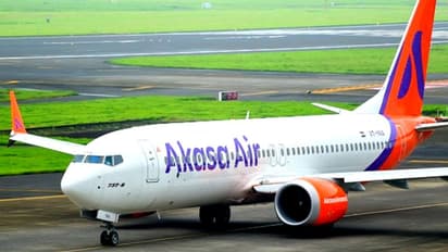 পাইলট প্রশিক্ষণে গাফিলতির অভিযোগে আকাশা এয়ারের দুই ডিরেক্টরকে সাসপেন্ড করল DGCA