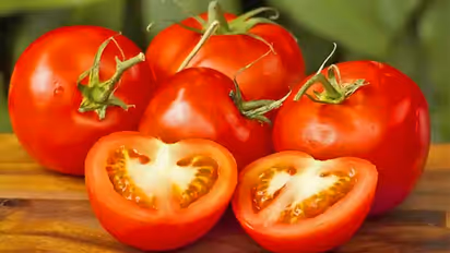 గుడ్ న్యూస్...భారీగా పడిపోయిన టమాటా ధర..తాజా ధర ఎంతో తెలిస్తే పండగ చేసుకుంటారు..