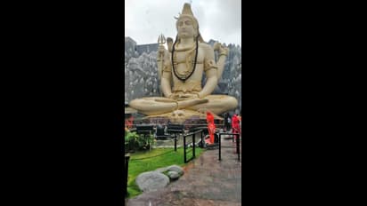 ಓಂ ಎಂದರೆ ಯೌವನ ಹೆಚ್ಚಾಗುವುದಂತೆ..! ಓಂ ಮಂತ್ರದ ಪ್ರಯೋಜನಗಳಾವುವು..?