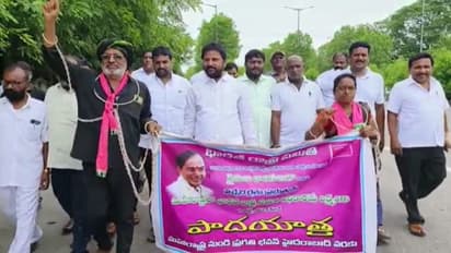 కేసీఆర్ ను దేశ ప్రధాని చేయాలంటూ... మహారాష్ట్ర దంపతుల మహా పాదయాత్ర (వీడియో)
