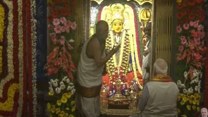 భద్రకాళి అమ్మవారి ఆలయంలో మోదీ ప్రత్యేక పూజలు.. గోశాలలో గో సేవ.. (వీడియో)