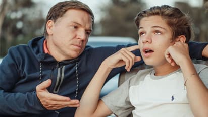 Vastu Tips : தந்தை-மகன் உறவில் மனக்கசப்பா? அதற்கான பரிகாரம் இதோ..!!