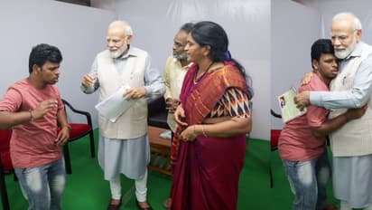తెలంగాణ యువకుడి ప్రతిభకు మెచ్చి... భుజం తట్టి గుండెలకు హత్తుకున్న ప్రధాని మోదీ