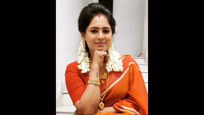 18 வருஷமா என் கணவரை காணவில்லை - பகீர் கிளப்பிய ரேகா நாயர்