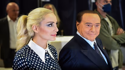 Former Italian PM Silvio Berlusconi bequeaths over Rs 900 crore to 33-year-old girlfriend in his will