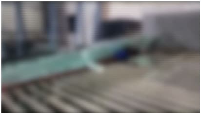 11 അടി നീളത്തിലുള്ള 7 വലിയ ഗ്ലാസ് പാളികള്‍ ദേഹത്ത് വീണു; എറണാകുളത്ത് അതിഥി തൊഴിലാളിക്ക് ദാരുണാന്ത്യം