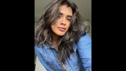 Hebah Patel :  హీరోయిన్ హేబా పటేల్ లవ్ చేసే వ్యక్తి ఇతనేనా? వైరల్ గా మారిన ఫొటో