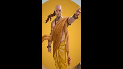 Chanakya Niti: ಪೋಷಕರು ಮಕ್ಕಳ ಮುಂದೆ ಯಾವತ್ತೂ ಈ ಕೆಲಸ ಮಾಡ್ಲೇಬಾರ್ದಂತೆ! 