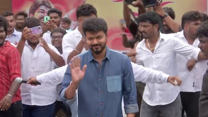 அரசியல் கட்சி துவங்க நாள் குறித்த விஜய்! தேதி குறித்து வெளியான தகவல்? கொண்டாட்டத்தில் தளபதி ரசிகர்கள்!