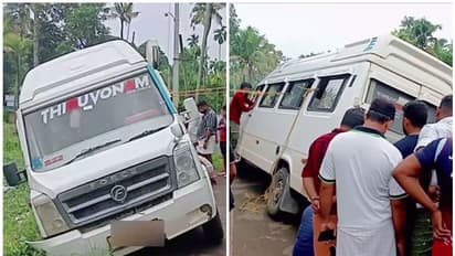 സ്കൂൾ കുട്ടികളുമായി പോയ ട്രാവലർ നിയന്ത്രണം വിട്ട് ചരിഞ്ഞു; കുട്ടികൾ പരിക്കേൽക്കാതെ രക്ഷപെട്ടു