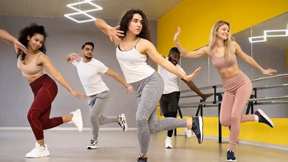 5 simple ways to be fit in Monsoon season