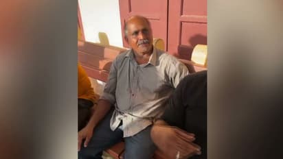 ആഴ്ചകളായി ട്രെയിനിൽ നിന്ന് വിദ്യാര്‍ഥിനികള്‍ക്ക് നേരെ നഗ്നതാപ്രദര്‍ശനം, വിമുക്തഭടൻ പിടിയിൽ 