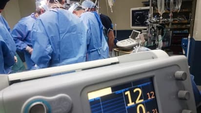 'തിമിരത്തിന് ശസ്ത്രക്രിയ ചെയ്തതിന് പിന്നാലെ 18 പേര്ക്ക് കാഴ്ച നഷ്ടപ്പെട്ടു'; ആശുപത്രിക്കെതിരെ പരാതി