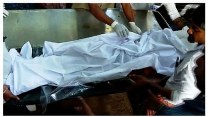 ആദ്യദിനം ജോലിക്കെത്തി; വീട് പൊളിക്കുന്നതിനിടെ ചുവരിടിഞ്ഞു വീണ് യുവാക്കൾക്ക് ദാരുണാന്ത്യം