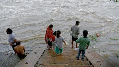 45 വര്‍ഷത്തിനിടയിലെ ഏറ്റവും ഉയര്‍ന്ന ജലനിരപ്പില്‍ യമുന, സ്കൂളുകള്‍ക്കും കോളേജുകള്‍ക്കും ഞായറാഴ്ച വരെ അവധി