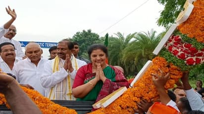 ఏపీ బీజేపీ చీఫ్గా బాధ్యతలు స్వీకరించిన పురందేశ్వరి.. జగన్ సర్కార్పై ప్రశ్నల వర్షం..