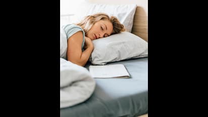 తక్కువ నిద్రపోతే ఎన్ని రోగాలొస్తయో తెలుసా? 