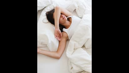 தூக்கமின்மை.. குறைவான நேரம் தூங்குவதால் இந்த பிரச்சனைகள் ஏற்படலாம்.. 