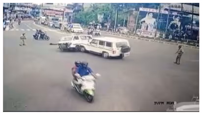 ആംബുലൻസ് അപകടം; പൊലീസ് ഡ്രൈവർക്കും ആംബുലൻസ് ഡ്രൈവർക്കുമെതിരെ കേസ്