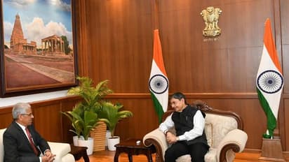 டெல்லியில் இருந்து சென்னை திரும்பிய ஆளுநர் ரவி.! ராஜ்பவனுக்கு திடீரென சென்ற தலைமைச் செயலர்- காரணம் என்ன.?