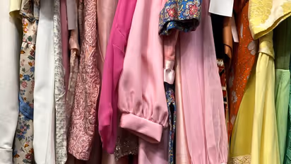 8 steps to create minimalist yet stylish wardrobe