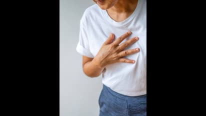അസിഡിറ്റിയോ ഹാര്ട്ട് അറ്റാക്കോ? തിരിച്ചറിയാം ലക്ഷണങ്ങള്...