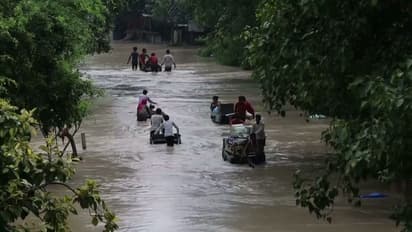യമുനയിൽ ജലനിരപ്പ് കുറഞ്ഞു, ദില്ലി വെള്ളത്തിൽ തന്നെ; സ്ഥിതി വിലയിരുത്തി പ്രധാനമന്ത്രി