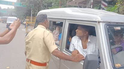 തൊഴിലാളികളുമായി അതിർത്തി കടന്ന് എത്തുന്ന വാഹനങ്ങൾ സ്ഥിരം അപകടത്തിൽപ്പെടുന്നു; പിന്നാലെ കർശന പരിശോധന