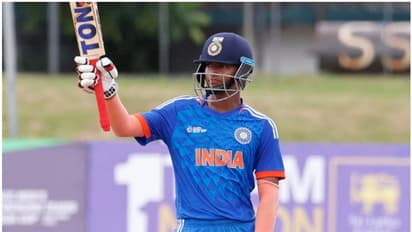 ഇന്ത്യയുടെ പുതുതലമുറ വരവറിയിച്ചു! യഷ് ധുളിന് സെഞ്ചുറി; എമേര്ജിംഗ് ഏഷ്യാ കപ്പില് എട്ട് വിക്കറ്റ് ജയം