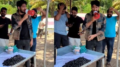 ആളുകളെ കൈകാട്ടി വിളിച്ച് അഖിലിന്റെ ഞാവൽപ്പഴ വിൽപ്പന; 'വന്ന വഴി മറന്നിട്ടില്ല ദാസാ' എന്ന് കമന്റുകൾ