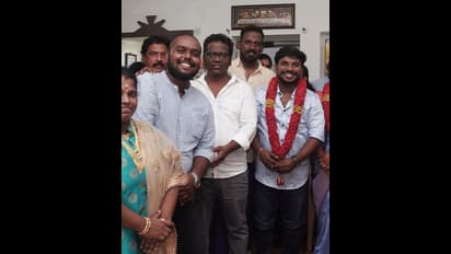 விஜய் டிவி சர்ச்சை பிரபலம் நாஞ்சில் விஜயனுக்கு நிச்சயதார்த்தம் முடிந்தது! வைரலாகும் புகைப்படம்!