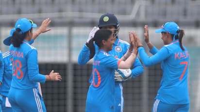അമന്ജോതിന് അരങ്ങേറ്റത്തില് 4 വിക്കറ്റ്; ബംഗ്ലാ വനിതകളെ കുഞ്ഞന് സ്കോറില് തളച്ച് ഇന്ത്യ