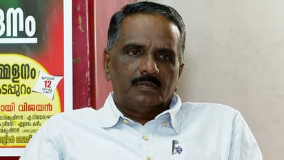 'പീഡന കേസിൽ പ്രതിസ്ഥാനത്ത് നിന്ന് നീക്കാൻ 25 ലക്ഷം, സഹായിച്ച പൊലീസുകാരന് ഭൂമിയും റിസോർട്ടും'