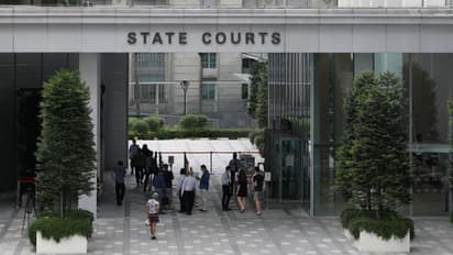 பதினாலு வயதில் ஆரம்பித்த வெறிச்செயல்.. 28 பேருக்கு பாலியல் தொல்லை.. 33 வழக்குகள் பதிவு - முழு விவரம்!