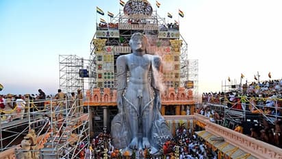 ആരാണ് ബാഹുബലി? ജൈന രാജാവ്, ദിഗംബര മൂര്ത്തി !