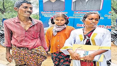 శభాష్ భారతీ.. కూలీకెడుతూనే కెమిస్ట్రీలో పీహెచ్ డీ...