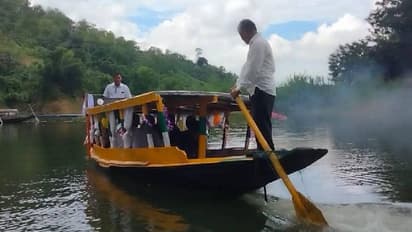 മൺസൂണിൽ കുട്ടികൾ സ്കൂളിലെത്തുന്നില്ല, സ്കൂൾ ബോട്ട് തുടങ്ങി ത്രിപുര സർക്കാർ