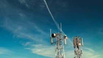 മൊബൈൽ ടവറുകൾ സ്ഥാപിക്കാൻ അനുവദിക്കാതെ ഒരു ഗ്രാമം; കാരണം ഇതാണ്