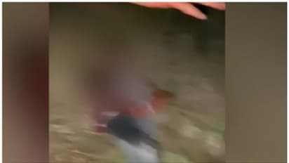 ദളിത് യുവാവിനെ മർദ്ദിച്ച് അവശനാക്കി ദേഹത്ത് മൂത്രമൊഴിച്ചു; സംഭവത്തിന് പിന്നില് കാമുകിയെച്ചൊല്ലി തര്ക്കം