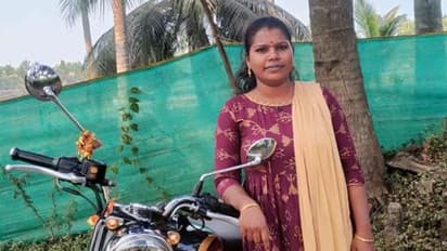 காதல் தோல்வியால் ஆற்றில் குதித்து இளம்பெண் தற்கொலை.. பாசப்போராட்டம் நடத்திய நாய்..!