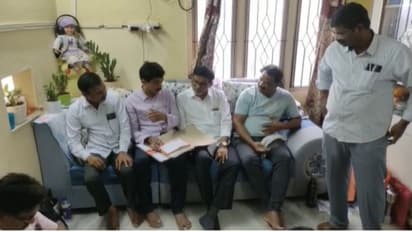 భారీగా అక్రమాస్తుల ఆరోపణలు... ఏపీ సోషల్ వెల్ఫేర్ ఉన్నతాధికారిపై ఏసిబి దాడి...(వీడియో)