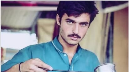 പണ്ട് വൈറലായ നീലക്കണ്ണുള്ള ചുള്ളൻ ചായക്കടക്കാരൻ ഇപ്പോൾ ചില്ലറക്കാരനല്ല! അങ്ങ് യുകെയിലെ കിടിലൻ കഫേ വമ്പൻ ഹിറ്റ്