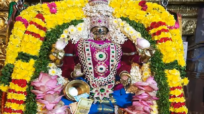 Aadi Velli 2023: ஆடி வெள்ளி முக்கியத்துவம் என்ன?இந்நாளில் சக்தி தேவியை வழிபட்டால் இவ்வளவு நன்மைகளா?