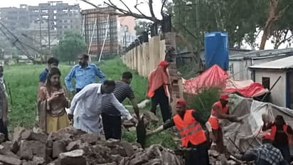 కుప్పకూలిన బిల్డింగ్.. 11 మంది భవన నిర్మాణ కార్మికులు మృతి