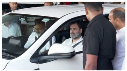 രാഹുലിന് ഒരാഴ്ച്ച ആയു‍ർവ്വേദ ചികിത്സ; ഉമ്മൻചാണ്ടിയുടെ സംസ്കാരത്തിന് ശേഷം കോട്ടക്കലിലേക്ക്