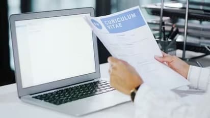 1 ఉద్యోగం కోసం 48 గంటల్లో 3000 అప్లికేషన్లు;  ఆశ్చర్యపోయిన కంపెనీ  సీఈఓ.. పోస్ట్ వైరల్